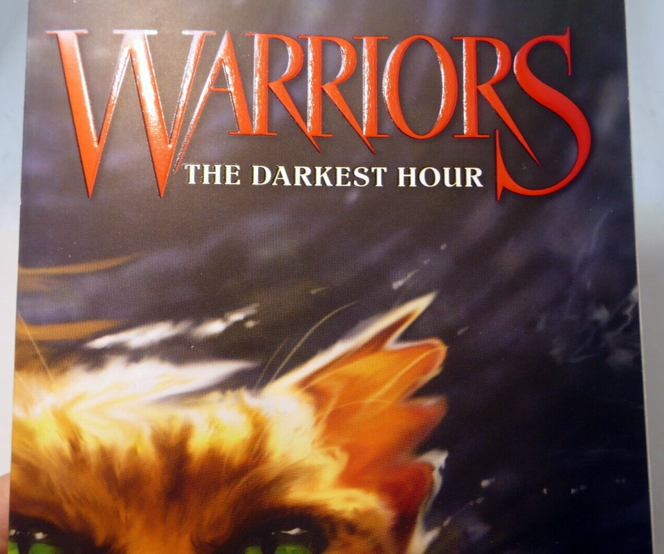 Warriors #6: The Darkest Hour (Warriors: The Prophecies Begin) - VERY GOOD - $7.40