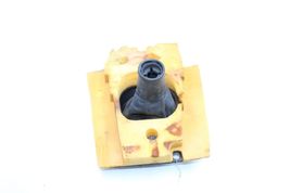 08-11 SUBARU IMPREZA 2.5I MANUAL 5 SPEED SHIFTER RUBBER BOOT INSULATOR Q6450 image 2