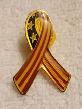 USA Ribbon Flag Medal Hat/Lapel Pins - €8,64 EUR