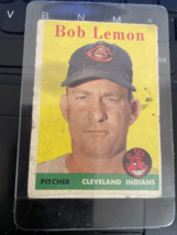 1958 Topps #2 Bob Lemon Cleveland Indians baseball card - £3.93 GBP