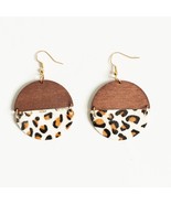 Georgia Dangle Hinged Earring White Leopard Wood - €11,90 EUR