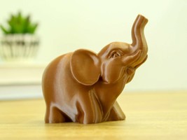 Adorable Elephant Figurine - £5.59 GBP