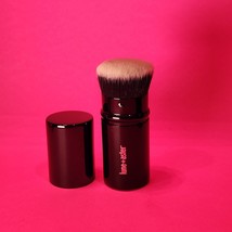 Lune+Aster Retractable Kabuki Brush - $371.66 MXN