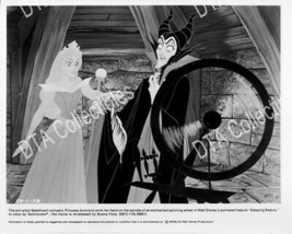 Sleeping BEAUTY-1986-8&quot;x10&quot; B&amp;W STILL-THE Evil Witch Fn - £17.53 GBP