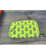 Retired Vera Bradley Wristlet Wallet Citrus Lime Green Excellent! - $14.84