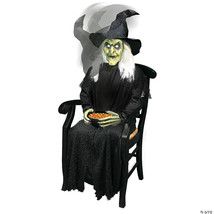 Sitting witch prop - €145,17 EUR