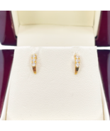 22ct Yellow Gold Three Stone Half Hoop Earrings 8mm - €136,68 EUR