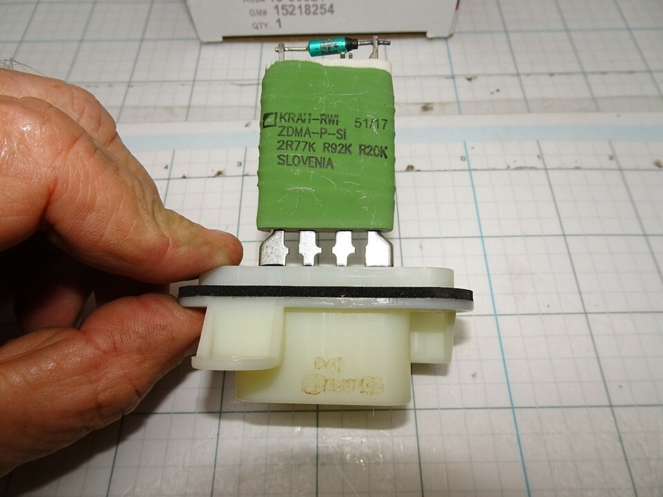 GM 15218254 Resistor for Blower Fan Motor 15-80521 OEM NOS General Motors Item image 2