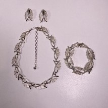 Sarah Coventry Silver Tone Link Necklace Bracelet Earrings Tooled Links Vtg - £23.79 GBP