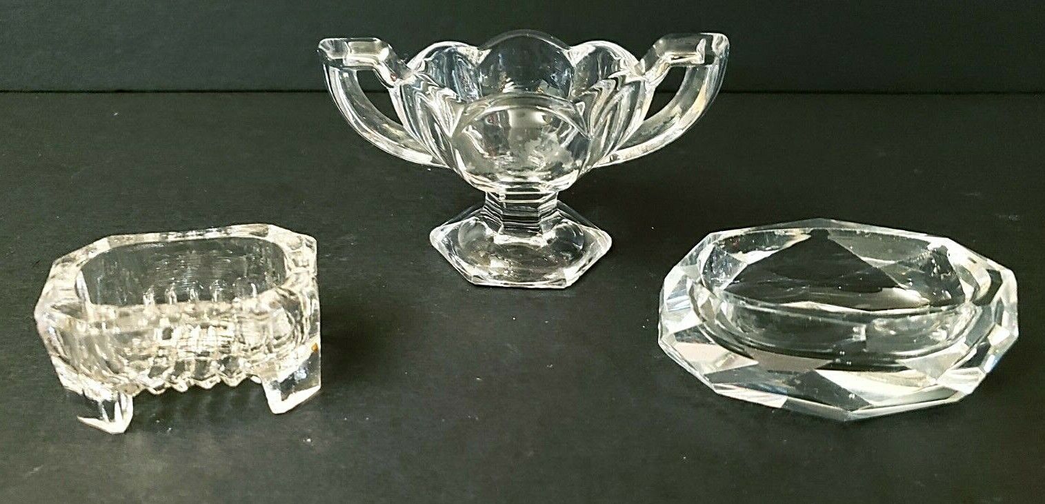 Vintage Scalloped Diamond Patterned Salt Cellars Set of 3 Regency - $11.29