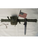 NATO Vintage Bayonet, Pouch &amp; Pistol Belt - $5,219.00 MXN