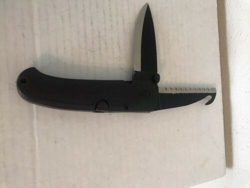 New Black 2 Blades Knife. 4.5 Ins. Closed. 8 Ins. open. - $7.92