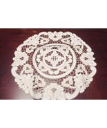Floral Doily, Cream, Cream Silk Embroidered, Round 15&quot;,  New [10F] - $374.78 MXN