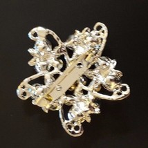 Red Star Flower Crystal Rhinestone Silver Tone Brooch Pin Wedding Jewelry - £5.45 GBP