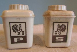 Vintage Square Plastic Mini Salt &amp; Pepper Shaker Set~White~brown Chicken... - £11.51 GBP