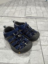 Keen Kids Newport H2 Closed Toe Water Sandals Size US 10, EU 27/28 - $475.79 MXN