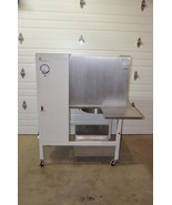 Forma Scientific 1886 Laminar Flow Hood / Animal Bedding Disposal Cabinet - $1,400.56 CAD