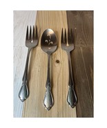 Oneida Chateau Craft Deluxe Silver Stainless Steel 2 Vegetable Forks Sil... - £8.94 GBP