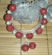 SPONGY FACETED RED CORAL AND FRESH WATER PEARLS  BRACELET - €21,30 EUR