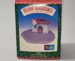 1999 Hallmark MERRY MINIATURES Piglet And House Ornament In Original Box - $14.29