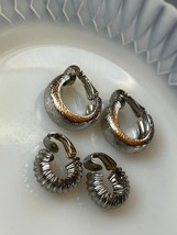 Vintage Small Ridged Silvertone Sarah Coventry Signed & Not HOOP Clip Earrings – - $13.09