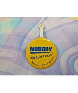 Herlocher&#39;s Dipping Mustard &quot;Nobody Dipps Just Once&quot; Tab Button, 2.125&#39;&#39;... - $181.97 MXN