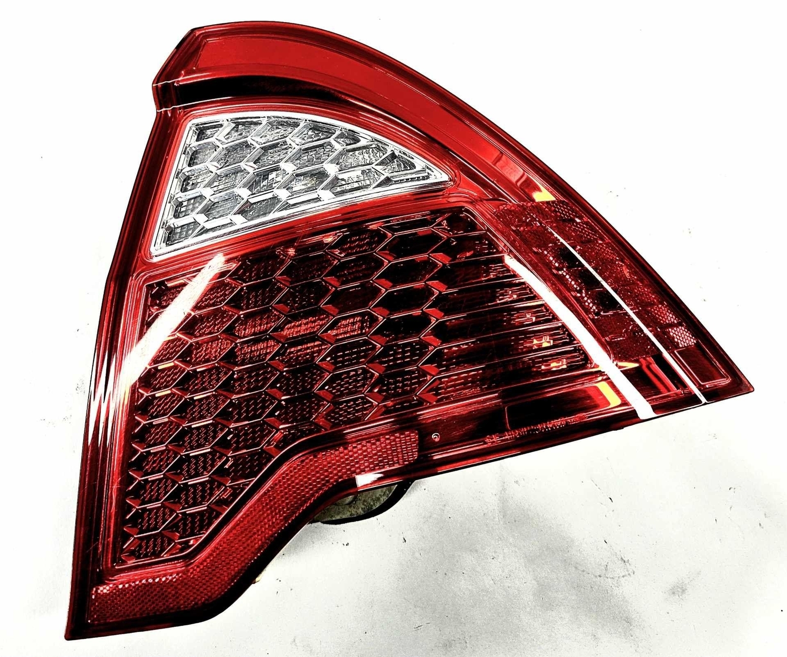 2010-2012 Ford Fusion Right Passenger Side RH Tail Light Lamp OEM - $59.35