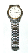 Vintage PULSAR V532 - 8A10 DAY Wrist Watch - For Parts! - $13.87
