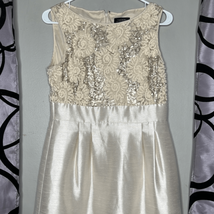 Tahari women&#39;s gold cream dress size 6 - £15.91 GBP