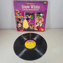 Snow White Seven Dwarfs Vinyl LP and Story Book Disneyland Walt Disney VTG - $11.60