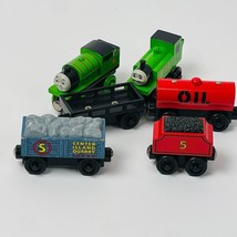 Vintage Thomas The Tank 2 Magnetic Engines &amp; 4 Magnetic Box Cars - £26.43 GBP