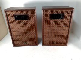 Cool 1970s Vintage Sound Design 622 Bookshelf 3-Way Speakers - £81.69 GBP