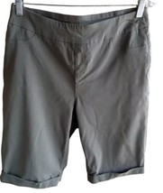 Soft Surroundings Short Size M Pullon Green Pockets Cuff Hem - £9.34 GBP