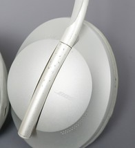 Bose 700 Wireless Noise Cancelling Headphones 794297-0300 image 3