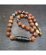 Collier Dzi, perles d&#39;agate tibétaine anciennes de style ancien, motif u... - $1,356.12 MXN