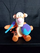 Vtg Disney Tigger Easter Egg And Paint Brush Mattel 1999 Plush Stuffed Animal  - £8.64 GBP