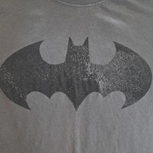 Primary image for Mens Batman The Dark Knight T-shirt Long Sleeve Sz Large Grey Gradient Logo