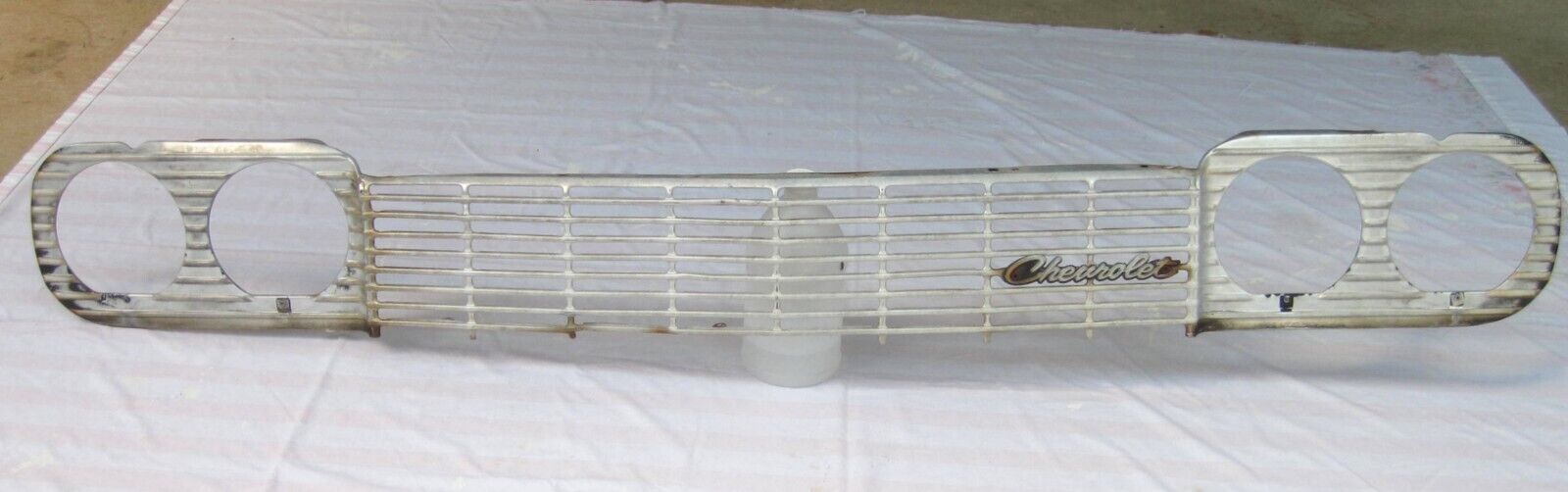 1964 Chevrolet impala grill chevy 64 biscayne bel air - £189.92 GBP