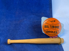 Vtg 1960&#39;s Baltimore Orioles Keychain Button Pin &amp; Mini Bat Maryland Baseball - £47.44 GBP
