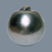 Dazzling 13.9 x 14.8mm Natural Peacock Light Gray Tahitian South Sea Oval Pearl - $86.12