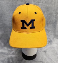 NCAA Zephyr Michigan Wolverines Fitted Size 6 7/8 Logo Curved Bill Hat Yellow - £9.66 GBP