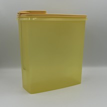 Tupperware Cereal Keeper Yellow # 1588 - 20 Cup Container w/Lid - $19.34