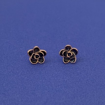 14K Rose Gold Plated Flower Stud Earrings for Women - £9.61 GBP