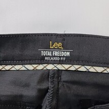 Lee Total Freedom Relaxed Fit Men's Chino Flat Front Gray Pants Size 30W × 30L image 3