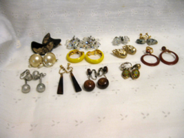 Costume Jewelry 12 prs earrings, pierced, screw on, clip on, wearable, crafting - £9.99 GBP