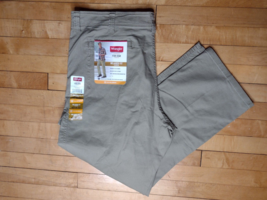 Men&#39;s Wrangler Flex Cargo Pants Relaxed Fit Tech Pocket Elmwood Khaki 42x30 - $24.99