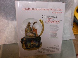 Christmas Is Forever &quot;Nativity&quot; Glitter Light Music Water Globe 5.5&quot;X 4&quot;... - $740.43 MXN