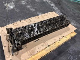 Detroit DD15 Diesel Engine Cylinder Head Assembly 47202 OEM - £1,692.84 GBP