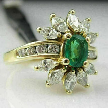 1.58Ct Oval Cut Simulated Emerald Cluster Wedding Ring 925 Sterling Silver - £103.18 GBP