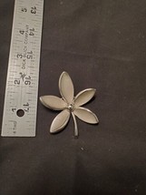 Vintage Crown Trifari silvertone Flower brooch pin Matte Polished textured 60s - £15.01 GBP